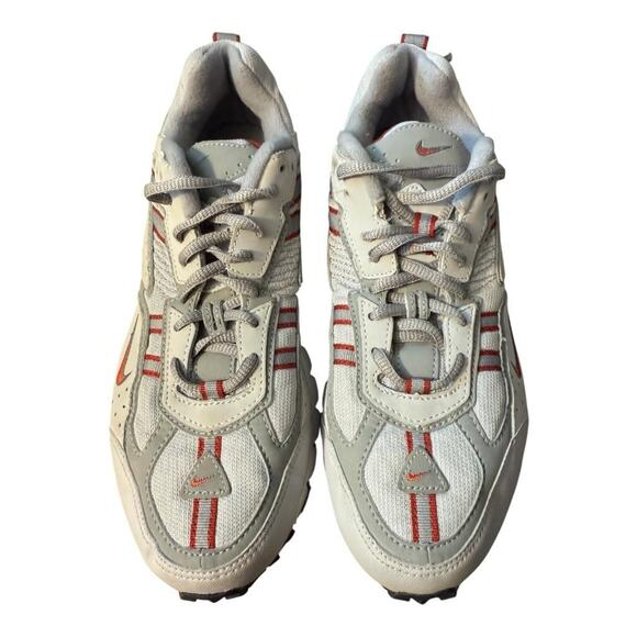 Vintage Nike 2005 Trail Running Shoe Women size 10 - Picture 2 of 8